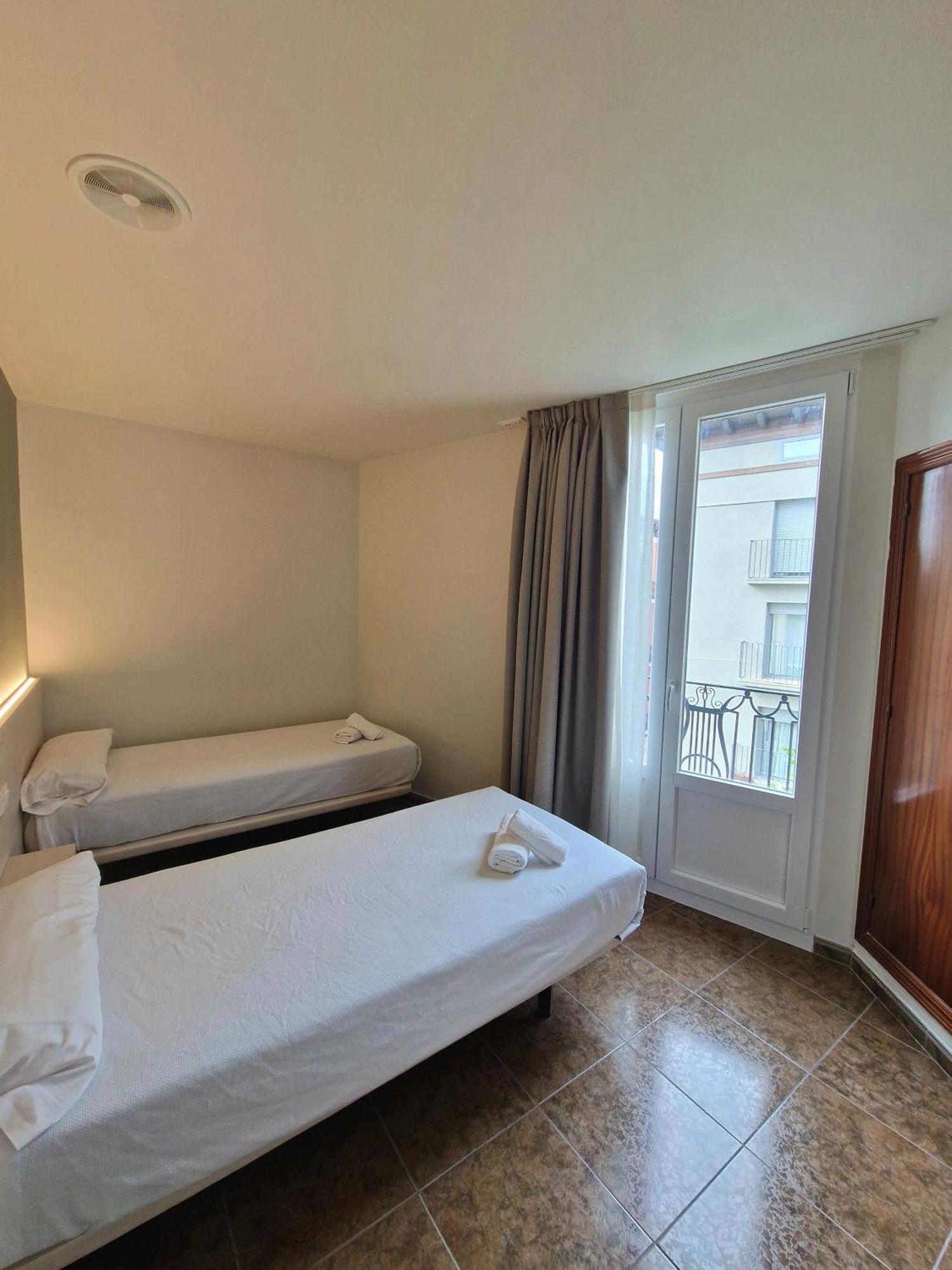 Hostal Rugaca Huesca Zewnętrze zdjęcie