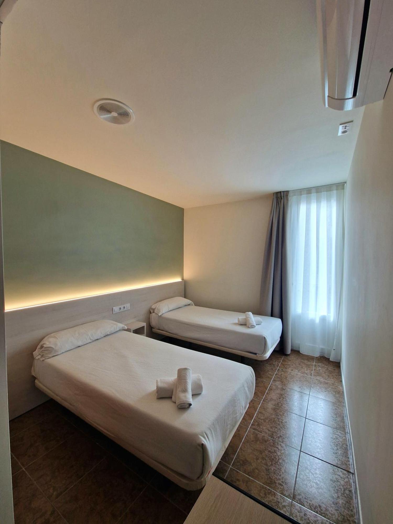 Hostal Rugaca Huesca Zewnętrze zdjęcie