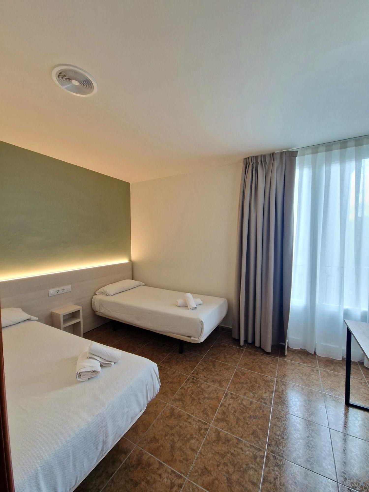 Hostal Rugaca Huesca Zewnętrze zdjęcie