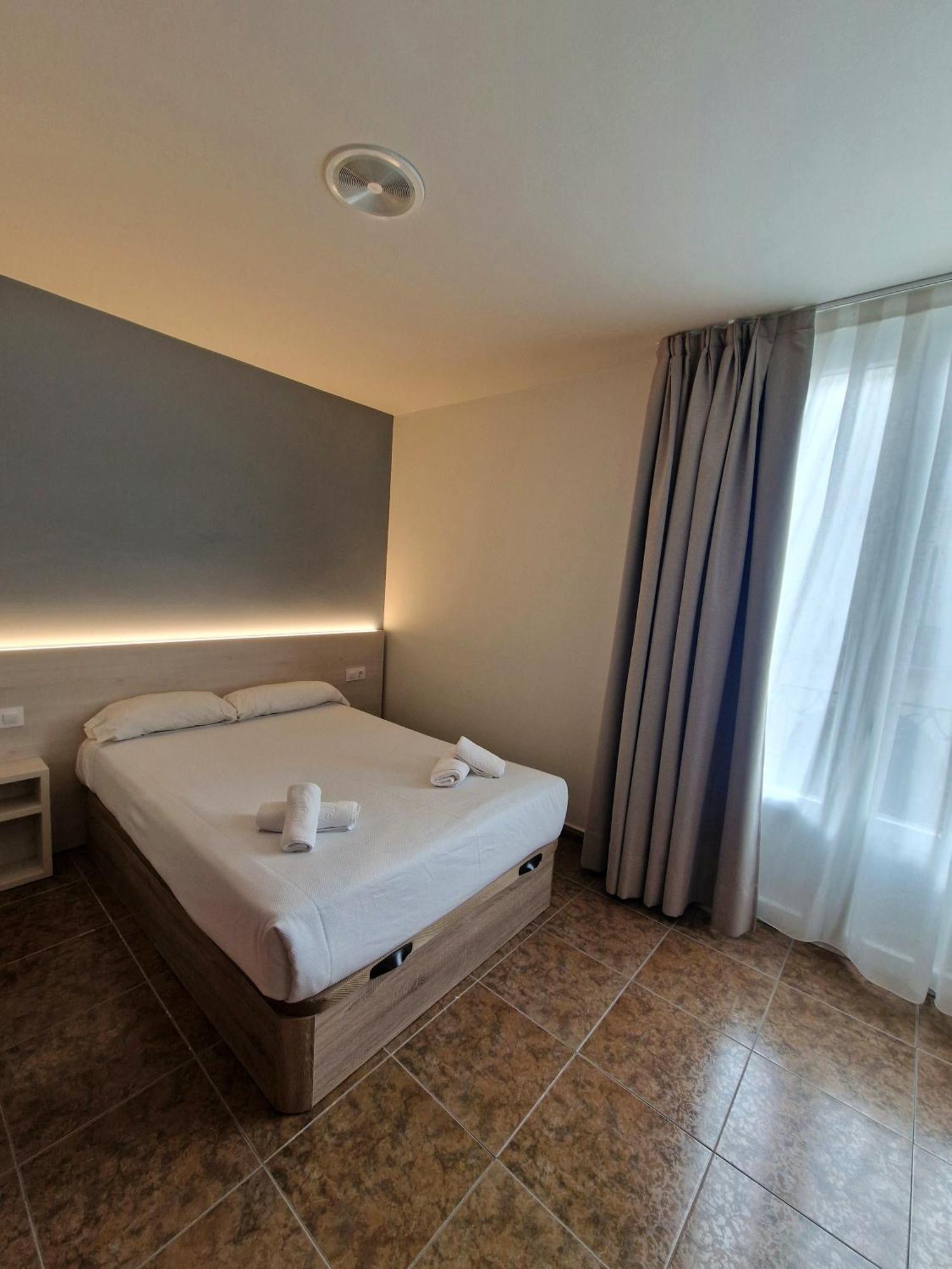 Hostal Rugaca Huesca Zewnętrze zdjęcie