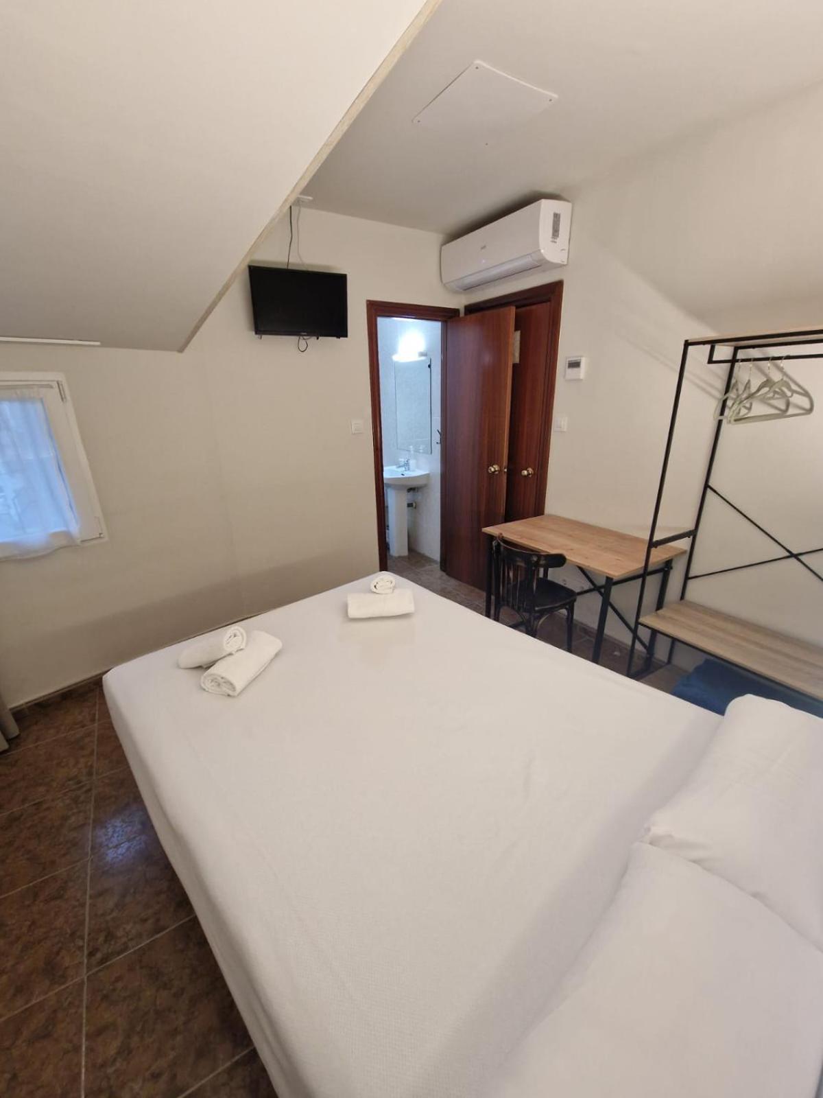 Hostal Rugaca Huesca Zewnętrze zdjęcie